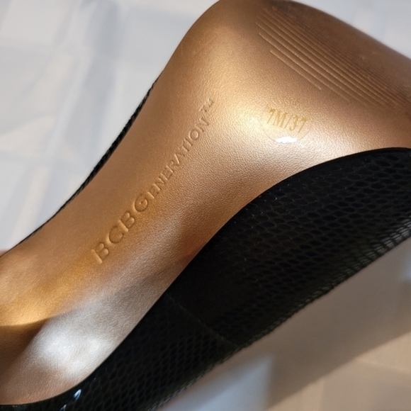 BCBG Suede Snakeskin Style Pumps - Picture 6 of 6